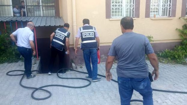 Niğde'de İl Seçim Kurulu'nun bulunduğu Niğde Adliyesi'nin bodrum katında yangın çıktı