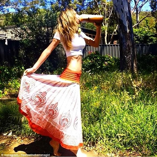 Она рассказывает, что тратила кучу времени на то, чтобы отлично выглядеть на фото, которые разглядывали незнакомые люди.