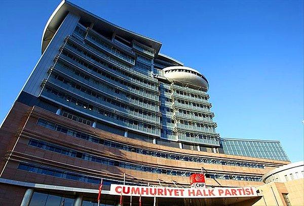 Öte yandan seçimlere ilişkin kurmaylarıyla görüş alışverişinde bulunan Kılıçdaroğlu, yarın saat 11.00'de MYK'yi toplantıya çağırdı.