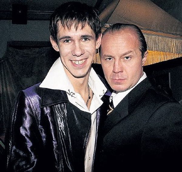 13. Есть ли родство между Андреем и Алексеем Паниными?