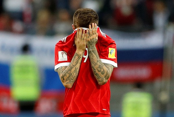 Эх! Вы, скорее всего, пару недель назад начали следить за нашей сборной! Вам стоит подтянуть свои знания о команде!