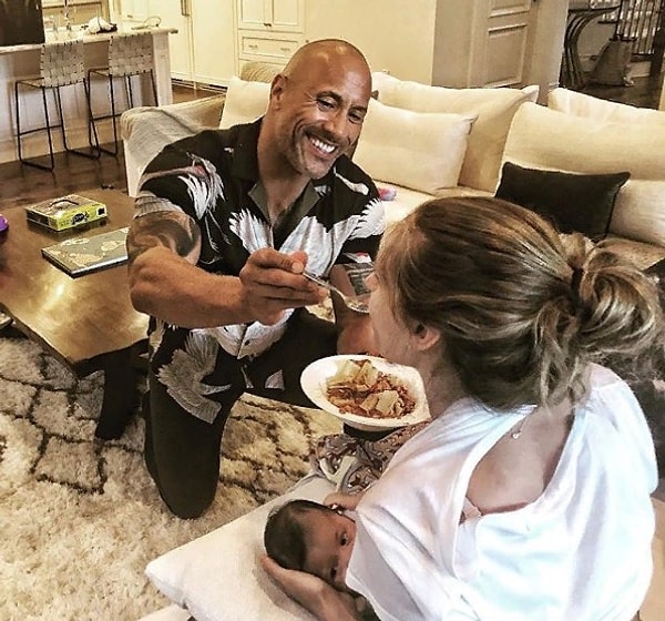 1. Дуэйн Джонсон — самый потрясающий отец и муж