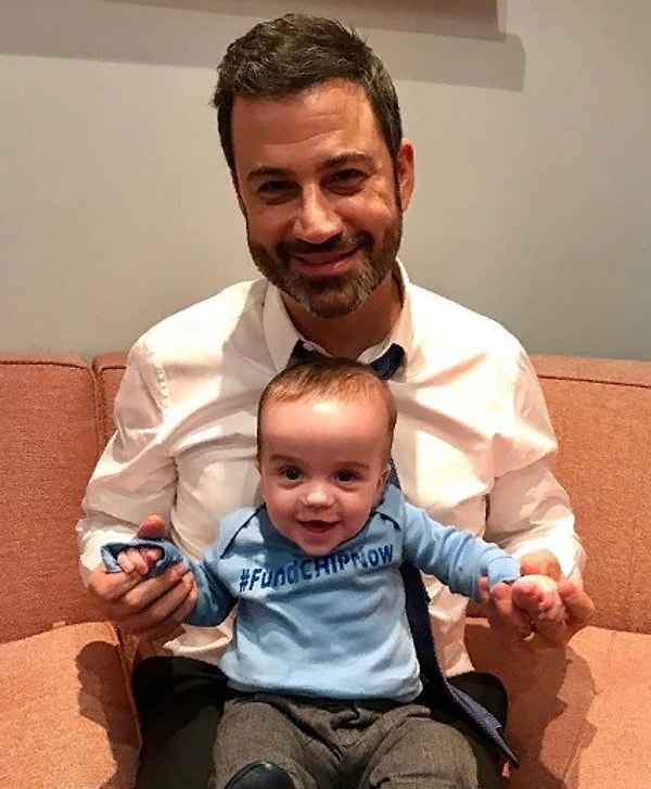 4. А это американский телеведущий Джимми Киммел и его малыш