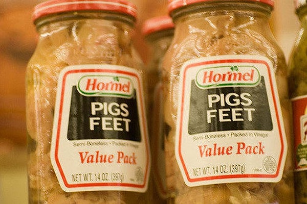 3. Маринованные свиные ножки