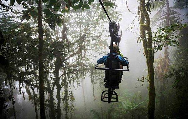 20. Ecuador'daki yağmur ormanlarında bulutların üstünde hissedeceksiniz.