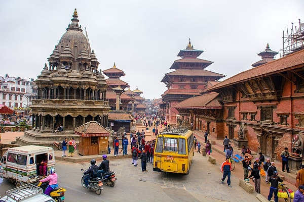 1. Где находится город Катманду?