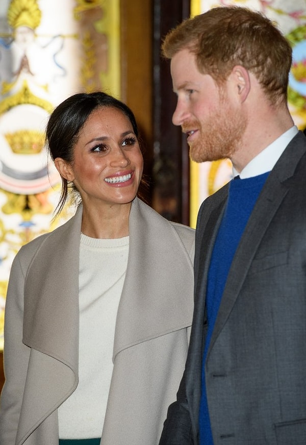 10. "Он мой, только мой, представляете?" :D