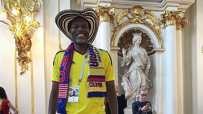 В своей лучшей майке: в каком виде болельщики ЧМ разгуливают по Эрмитажу