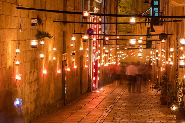 2. Зажечь свечу во время Биргуфеста, Мальта