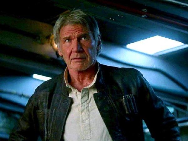 1. Harrison Ford'un, 'The Force Awakens'ın çekimleri sırasında neredeyse bacakları kopuyordu.