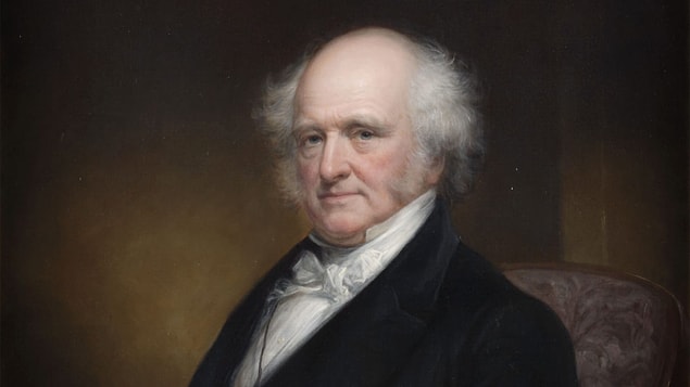14. ABD’de doğmuş ilk ABD başkanı olan Martin Van Buren’in anadili Hollandacaydı. İngilizceyi sonradan öğrenmişti.
