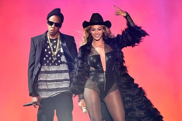 Gelelim listenin alt sıralarına. Ortalamanın altındaki skorların biraz daha altında Jay-Z, onun da altında Beyoncé var.