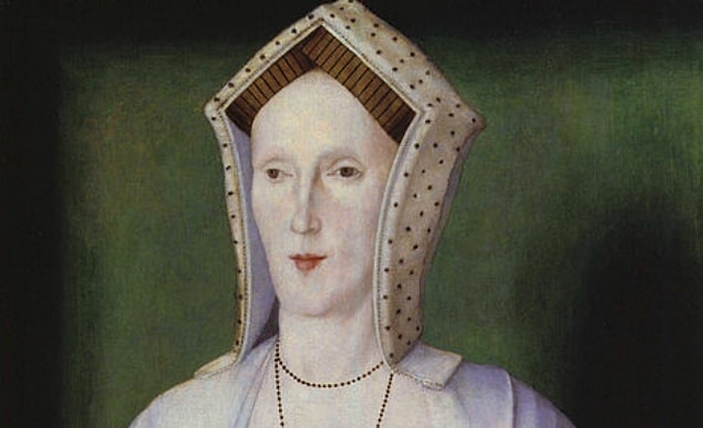 3. Anne Boleyn'in annesinin de Kral Henry ile ilişki yaşadığına ilişkin bazı söylentiler vardı. Anne'den nefret eden insanlar, Anne'in aslında Henry ile Anne'in annesi Elizabeth Boleyn'in çocuğu olduğunu bile iddia etmişlerdi.
