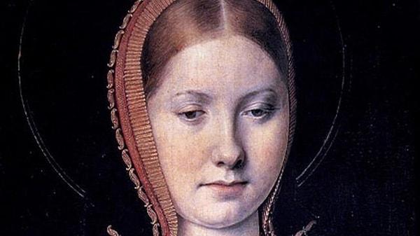 4. Anne Boleyn'in VIII. Henry'nin ilk karısına olan nefreti herkes tarafından biliniyordu. Aragonlu Catherine'in ölümünden sonra mezarının başında Anne'in dans ettiği ve Henry'nin zafer çığlıkları attığı söyleniyor.