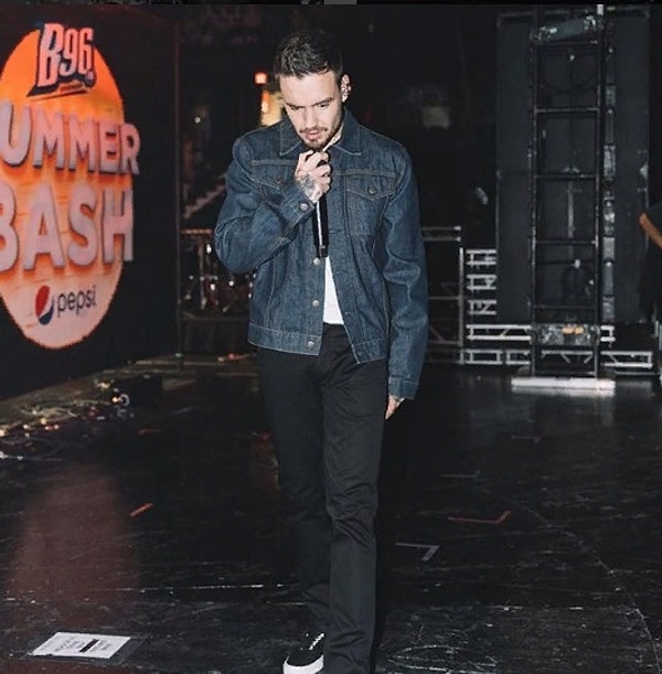 5. Звезда One Direction уже покинул роскошный особняк за 5 млн евро в графстве Суррей, Англия, в котором Лиам и Шерил жили вместе.