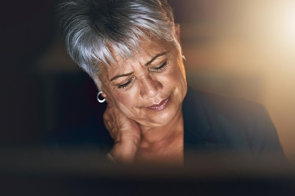 5. Они выяснили зависимость между количеством рабочих часов и результатами психологических тестов на кратковременную память и концентрацию.