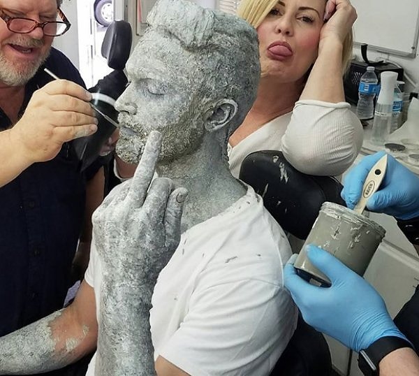 8. Тяжкая работа визажистов на съемках "Волчонка"