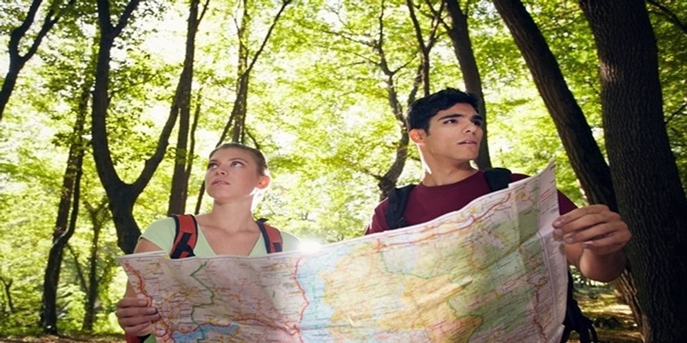 Eski Metotlara Geri Dönüyoruz! Teknolojik Aletleriniz Olmadan Ormanda Yolunuzu Bulmanızı Sağlayacak 7 Kurtarıcı Tüyo