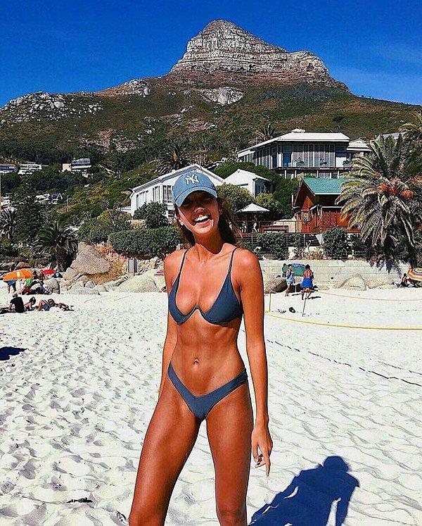 V-bar bikiniler de sezonun başka bir vazgeçilmezi. Instagram'da kısa sürede viral olmayı başardı bile... bakınız Shannon Lawson Avustralya markası Bamba'dan bir V-bar.
