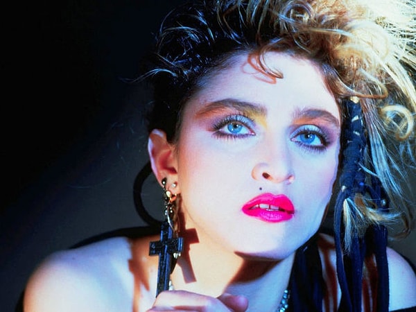 7. А вы знаете полное имя Мадонны?