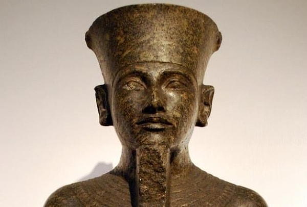 10. Было время, когда все решала статуя