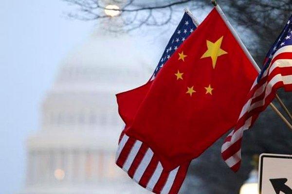 Çin Ticaret Bakanlığı "dünya ticaret kurallarının ihlali" olarak nitelediği ABD'nin gümrük vergisi hamleleriyle "ekonomi tarihindeki en büyük ölçekli ticaret savaşını başlattı" dedi.