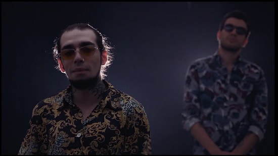 Ezhel & DJ Artz - Pavyon Şarkı Sözleri