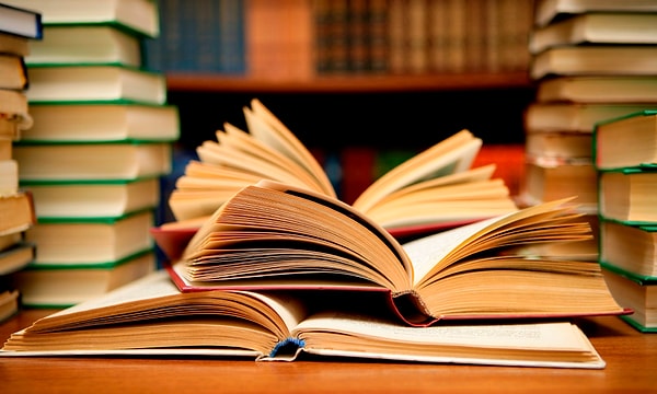 6. "— Что, Петр, не видать еще?" - какое литературное произведение начинается с этих слов?