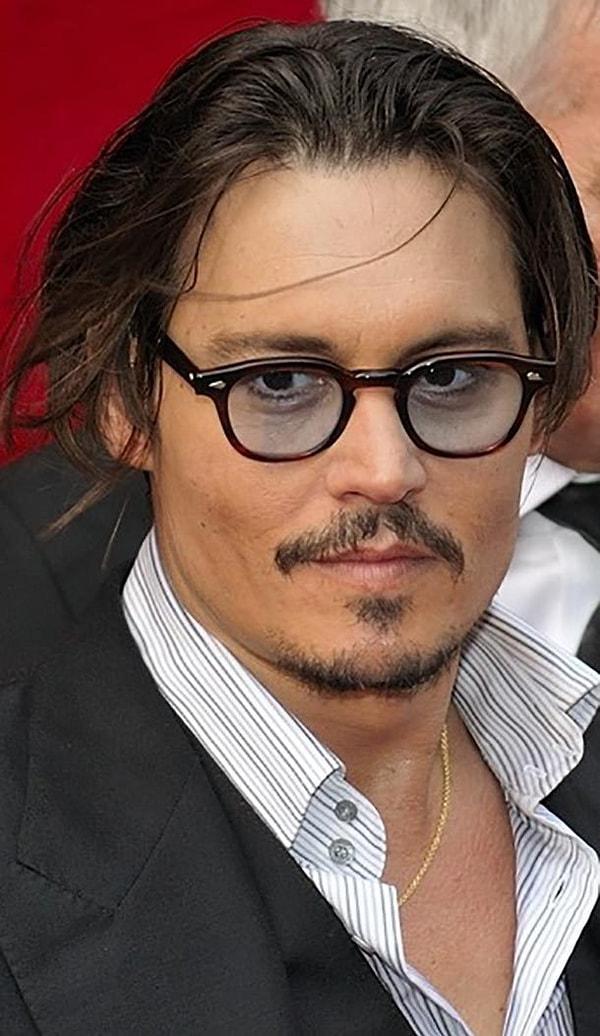 25. Johnny Depp - Net serveti: 200 milyon dolar