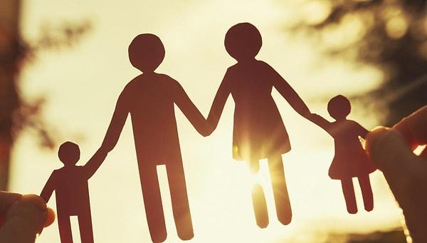 4. Ailen, arkadaşların ve sevdiklerinle ilişkin nasıl?