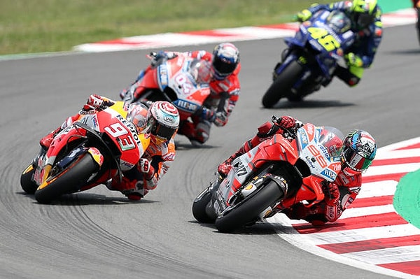 5. Концерн также производит мотоциклы для чемпионата мира по шоссейно-кольцевым мотогонкам Moto PG.