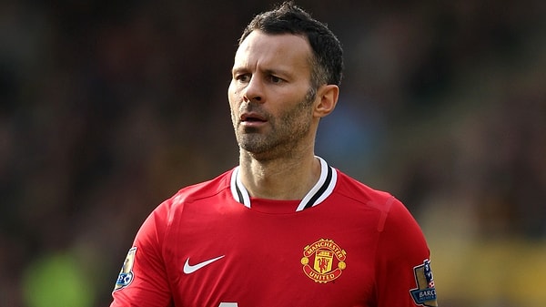 2. Узнали футболиста?