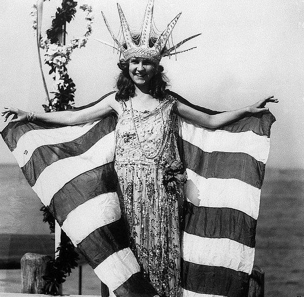 4. "Miss America" yarışmasının başlaması - 1921