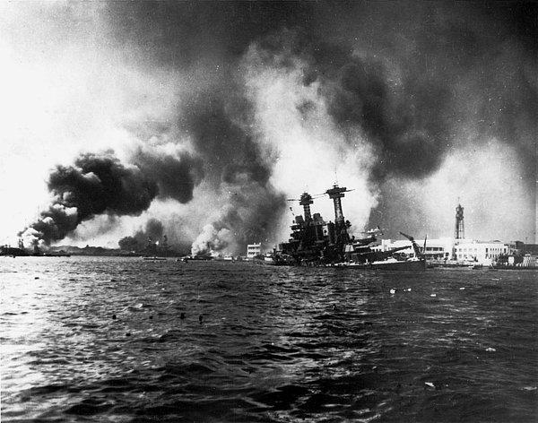 24. Pearl Harbor saldırıya uğradı. - 1941
