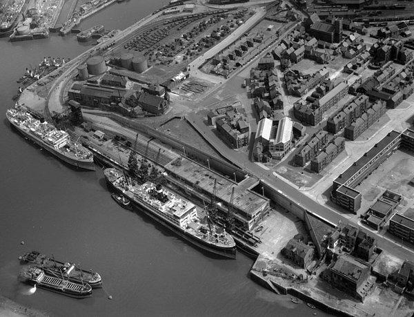 33. Corporation Quay'in havadan görünümü - 1950