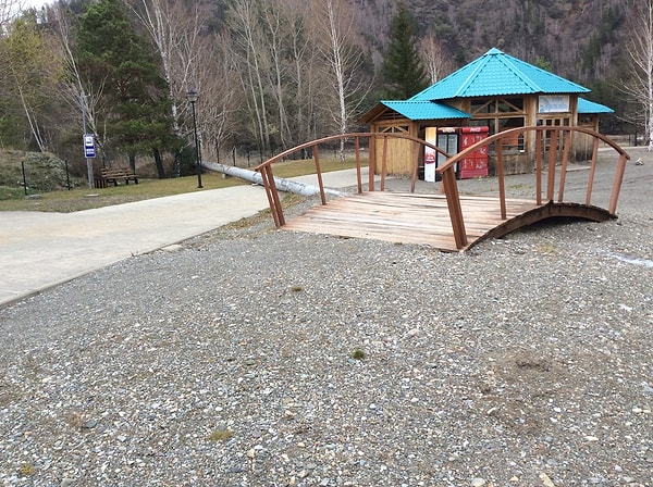 4. И так сойдет... Ну промахнулись немного, подумаешь