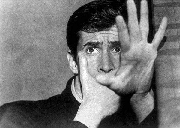 11. Норман Бейтс 👇