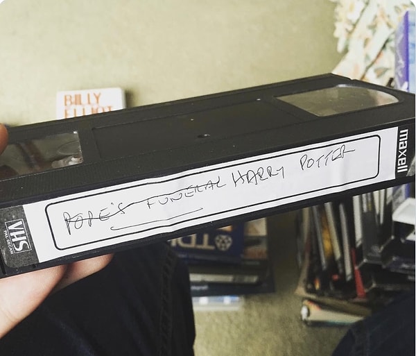 6. Когда «Гарри Поттер» важнее похорон Папы Римского