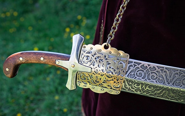 4. А какое происхождение имеет слово "сабля"?