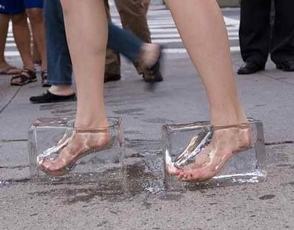 18. А в полночь туфельки растаяли