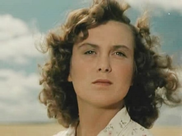 8. Изольда Извицкая (1932-1971)