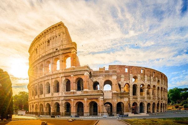 9. Эта достопримечательность находится в...