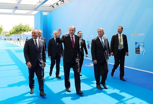 Zirveye Dışişleri Bakanı Mevlüt Çavuşoğlu, Hazine ve Maliye Bakanı Berat Albayrak ve Milli Savunma Bakanı Hulusi Akar da katıldı.
