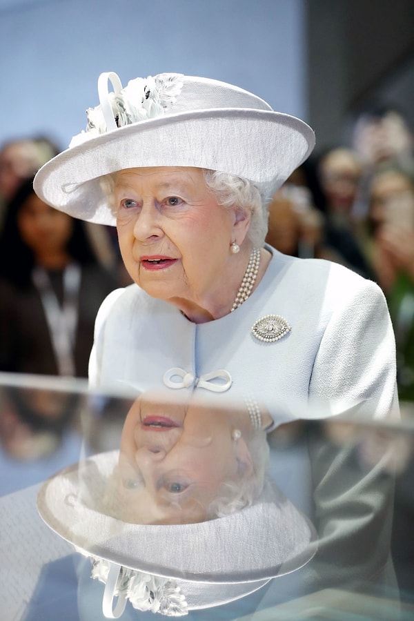 12. «Стесняюсь спросить, это вы сейчас юморили?».