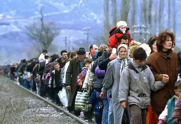 4. O dönemi yaşayan binlerce aile gibi Modric ailesi de kendi ülkelerinde mülteci oldular.