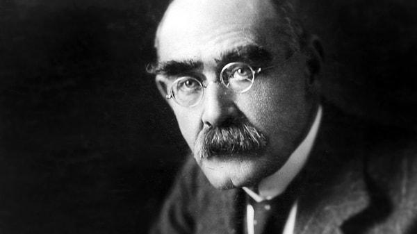 6. Rudyard Kipling’in yazdığı her kelime başına 10 şilin kazandığını öğrenen iki Oxford öğrencisi, adamın yanına gidip ona 10 şilin uzatmış ve “En iyi kelimelerinizden birini alabilir miyiz?” demiş. Kipling’in cevabı şöyle olmuş: “Teşekkürler”