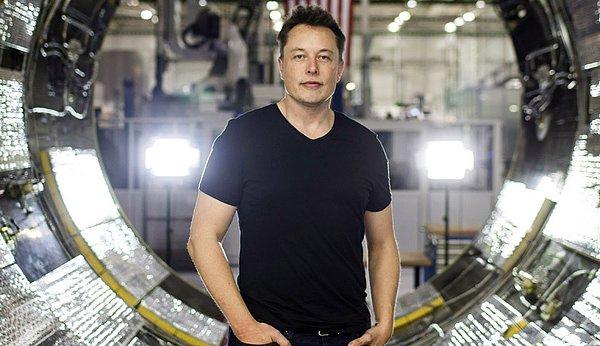 Bütün bunlar yaşanırken Elon Musk’a yöneltilmiş tüm yapıcı eleştiriler, Musk’ın kendisiyle birlikte tüm hayranları tarafından fanatik biçimde savuşturulmaya çalışıldı.
