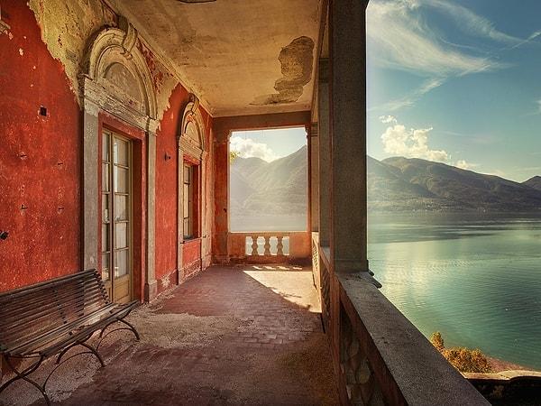 17. İsviçre, Maggiore Gölü etrafında bulunan terk edilmiş bir ev.