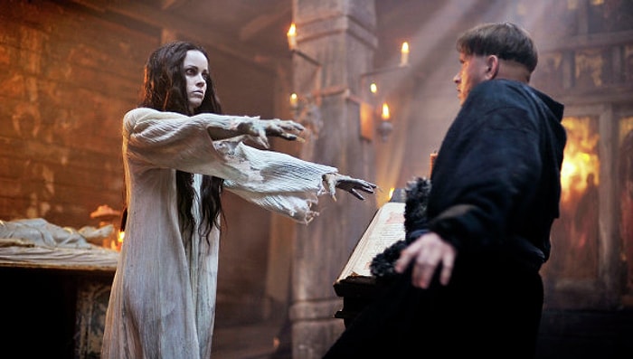 "Поднимите мне веки": Разбираетесь ли вы в нечистой силе?