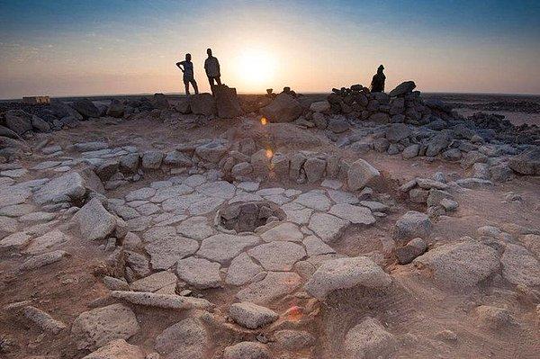 Ürdün'de 'Siyah Çöl'deki arkeolojik kazılarda bulunan kalıntılar, ekme tarifinin 5 bin yıl daha eski olduğunu gösterdi.